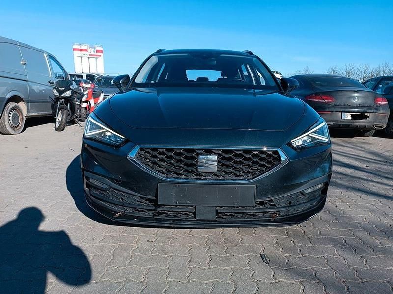 Gebraucht Seat Leon Style 150 PS (110 kW) 2022 Grau Limousine