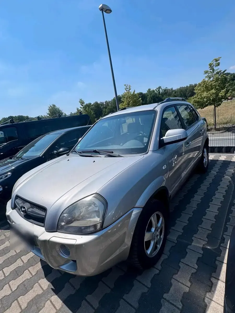 Gebraucht Hyundai Tucson GLS 141 PS (103 kW) 2005 Gold SUV