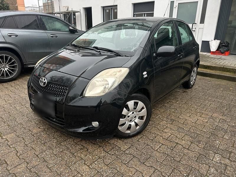 Gebraucht Toyota Yaris 87 PS (63 kW) 2006 Schwarz Kleinwagen