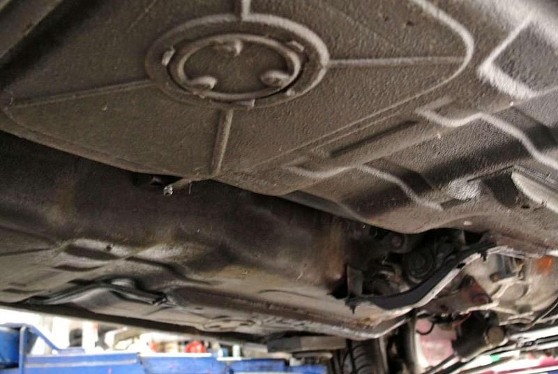 Gebraucht BMW 325 204 PS (150 kW) 1982 Silber Coupé