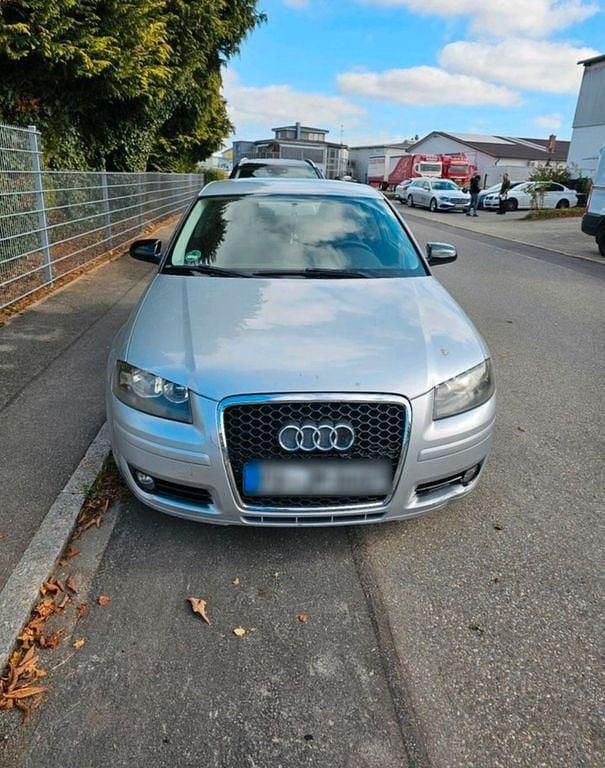 Silber Gebraucht 2006 Audi A3 Ambiente Limousine | 1.600 € (Superpreis) - Bild 1/4