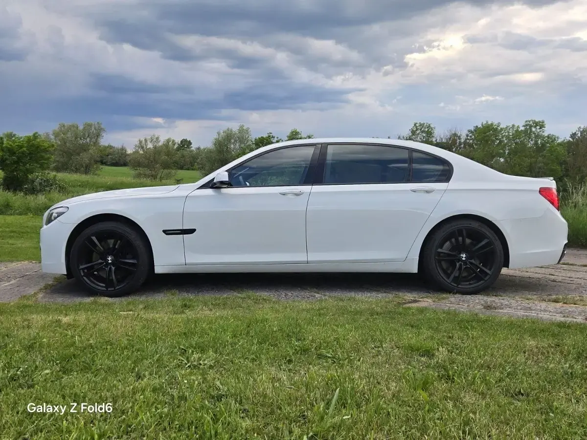 Gebraucht BMW 750L M Sport 408 PS (300 kW) 2011 Weiß Limousine