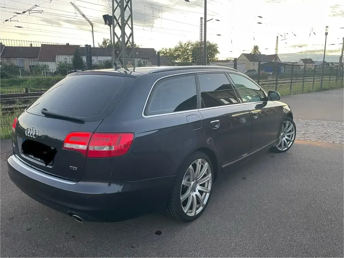 Gebraucht Audi A6 190 PS (139 kW) 2010 Grau Kombi
