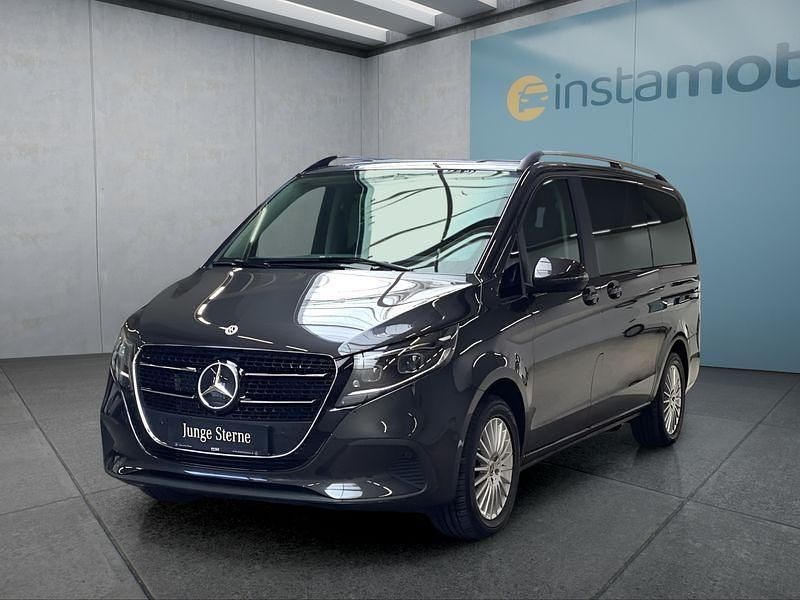Grau Gebraucht 2024 Mercedes V220 Van / Kleinbus | 69.399 € - Bild 1/4