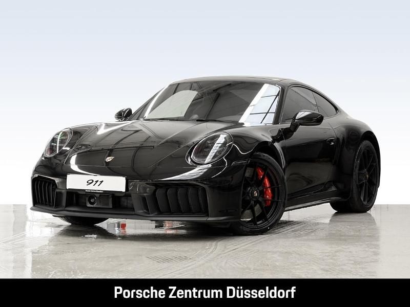 Tiefschwarzmetallic Neu 2025 Porsche 911 Carrera 4 GTS Coupé | 206.934 € (Superpreis) - Bild 1/4