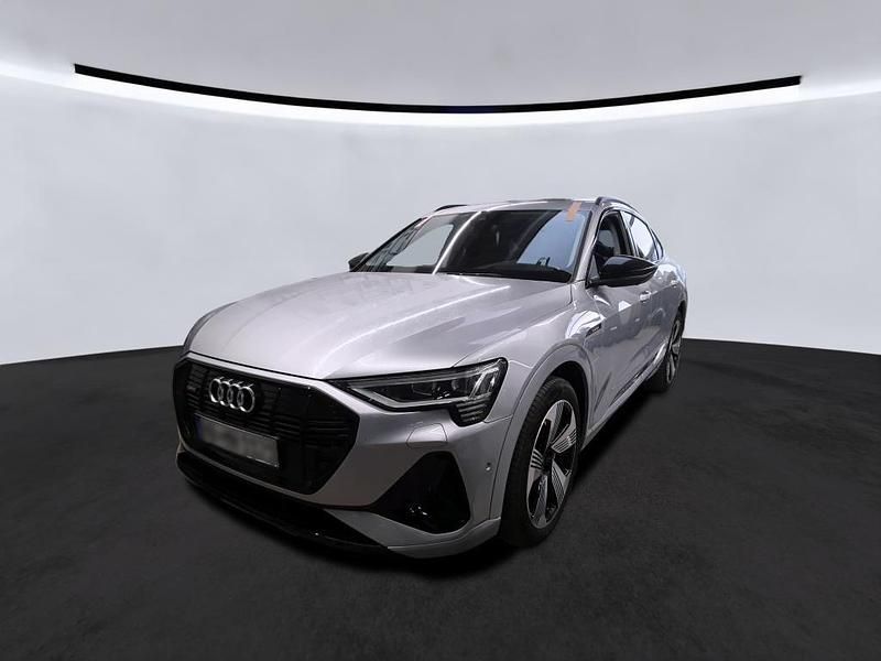 Florettsilber metallic Gebraucht 2022 Audi e-tron Sportback S-Line SUV | 39.865 € (Superpreis) - Bild 1/4