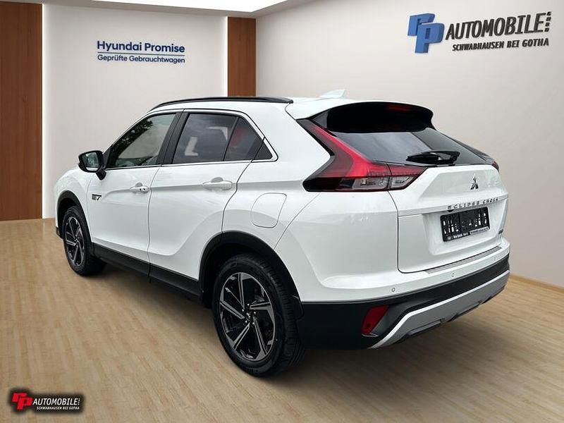 Gebraucht Mitsubishi Eclipse Cross Plus 188 PS (138 kW) 2022 Weiß SUV