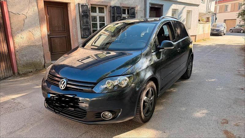 Second-hand VW Golf 122 CP (89 kW) 2009 Monovolum