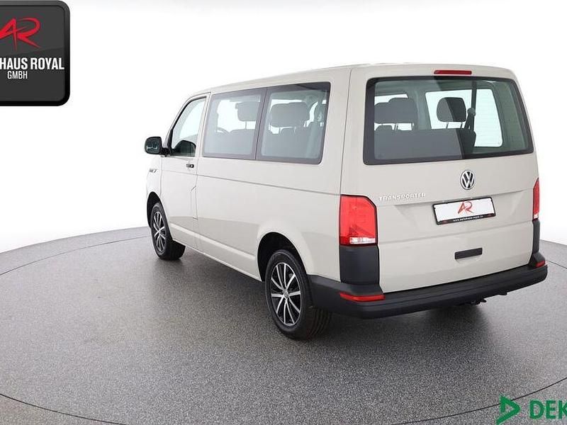 Gebraucht VW Transporter 110 PS (80 kW) 2021 Ascotgrau Van