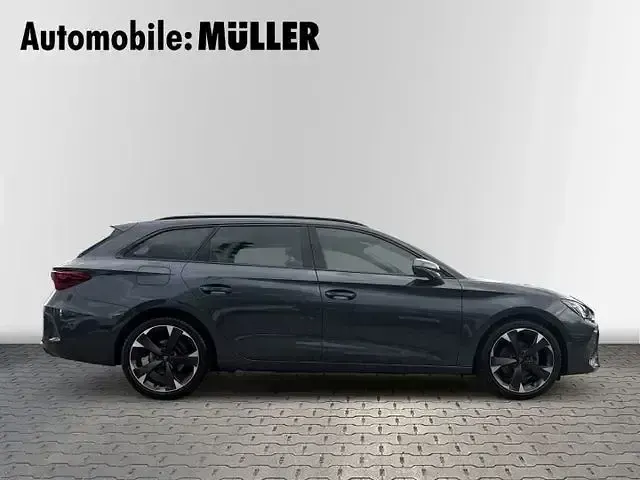 Używany Cupra Leon 150 KM (110 kW) 2024 Szary Kombi