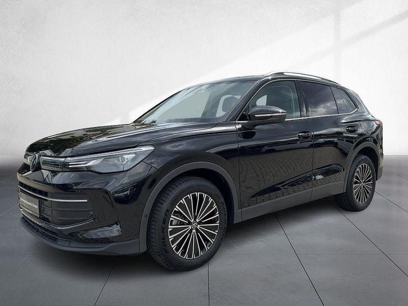 Neu VW Tiguan Design 150 PS (110 kW) 2025 Schwarz SUV