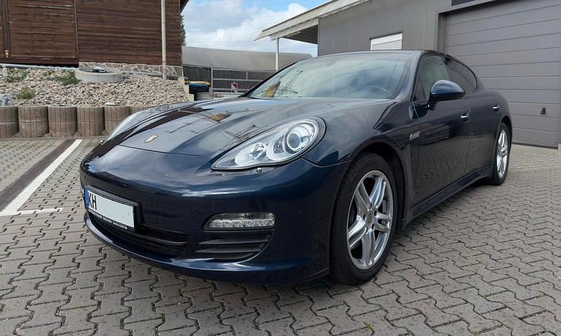 Gebraucht Porsche Panamera 299 PS (219 kW) 2012 Blau Limousine