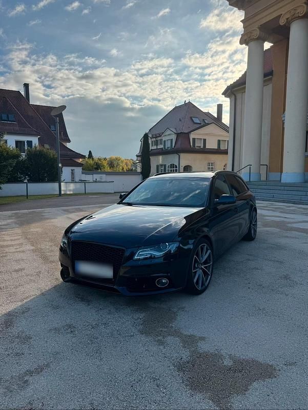 Gebraucht Audi A4 180 PS (132 kW) 2010 Blau Kombi