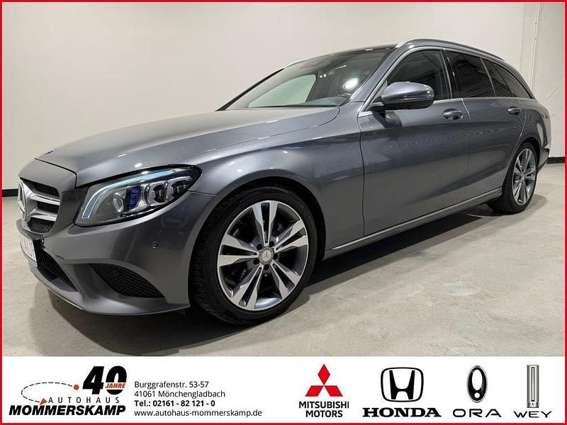 Grau Gebraucht 2019 Mercedes C200 Kombi | 26.880 € (Superpreis) - Bild 1/4