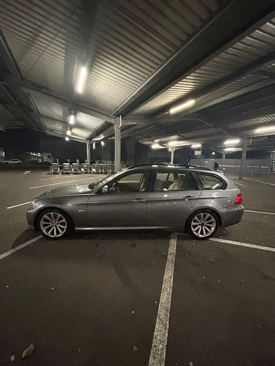 Gebraucht BMW 320 Sport Line 170 PS (125 kW) 2008 Grau Kombi