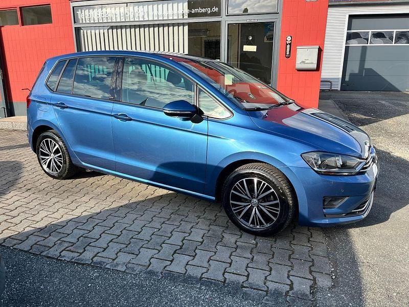 Gebraucht VW Golf VII Allstar 110 PS (80 kW) 2016 Blau Limousine