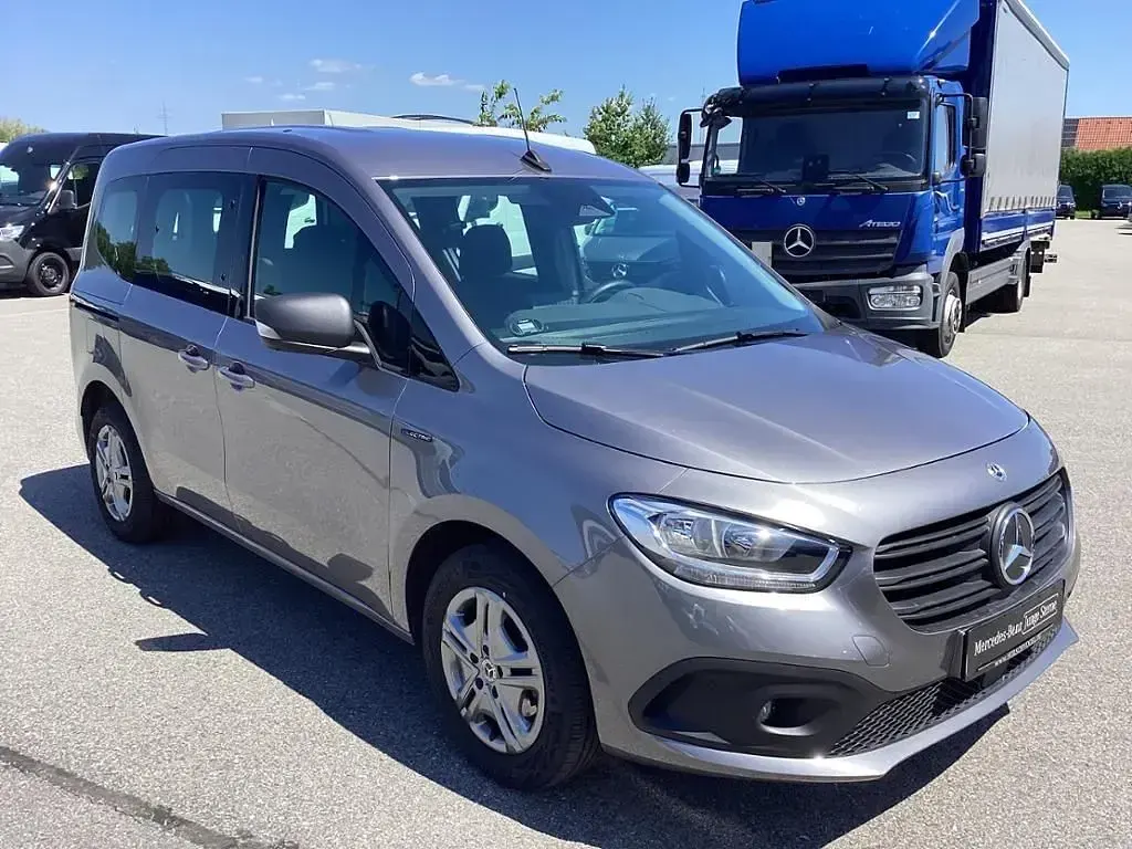 Gebraucht Mercedes eCitan 89 kW (122 PS) 2025 Grau Kombi