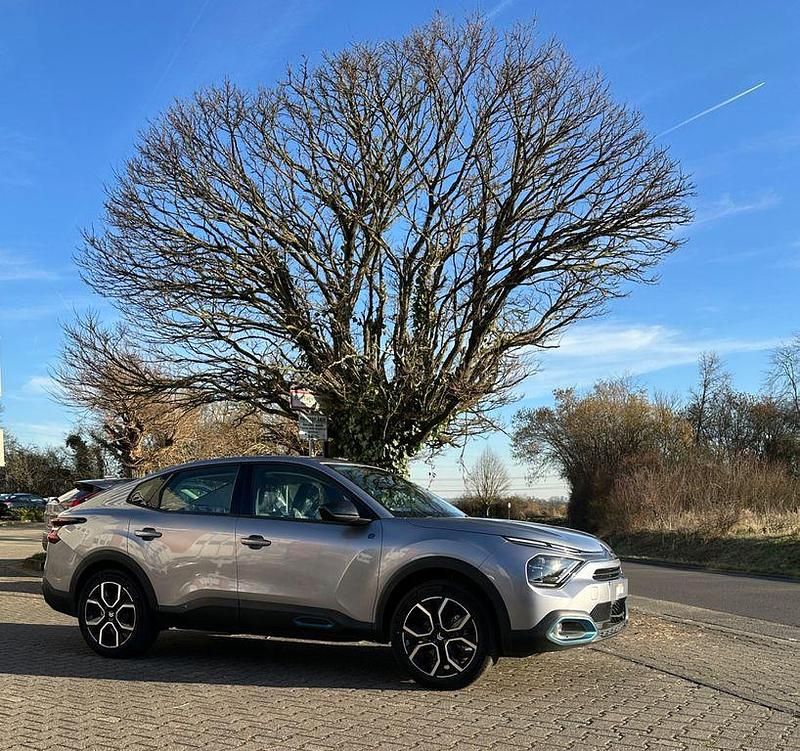 Gebraucht Citroën e-C4 Feel 100 kW (136 PS) 2024 Grau Limousine