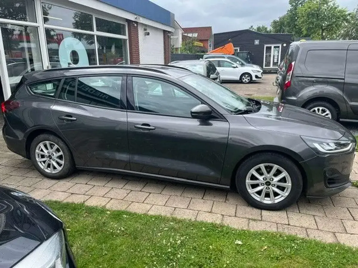 Gebraucht Ford Focus Cool & Connect 120 PS (88 kW) 2022 Magnetic Kombi