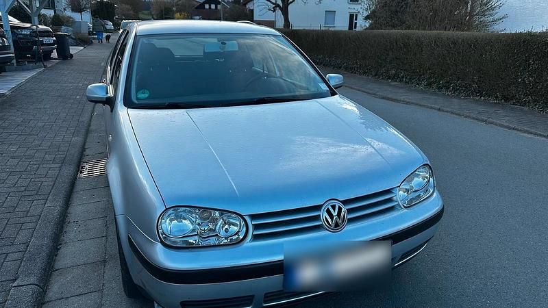 Gebraucht VW Golf IV 75 PS (55 kW) 2001 Silber Limousine