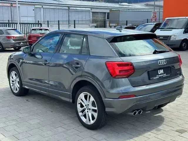 Używany Audi Q2 S-Line 150 KM (110 kW) 2017 Szary SUV