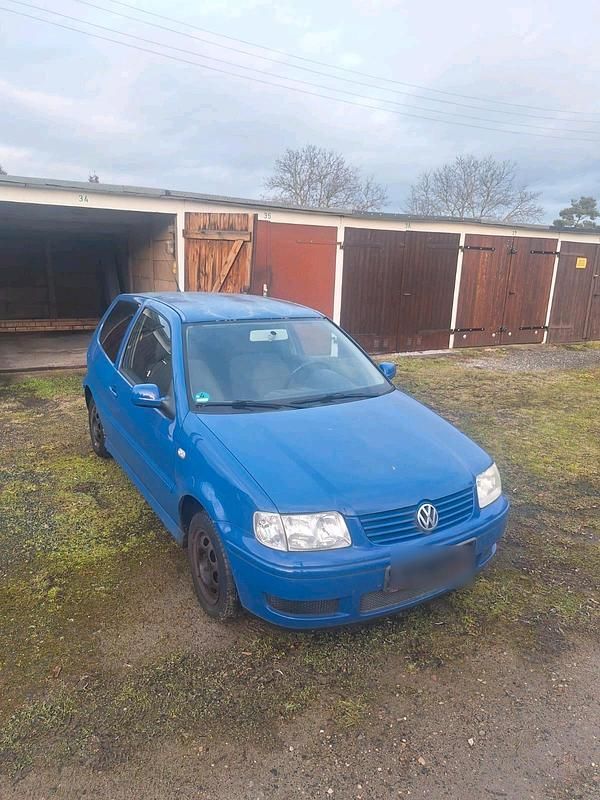 Blau Gebraucht 2001 VW Polo Kleinwagen | 350 € (Superpreis) - Bild 1/4