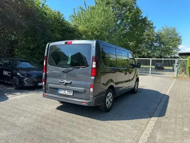 Gebraucht Renault Trafic Evolution 150 PS (110 kW) 2025 Grau schwarz Van / Kleinbus