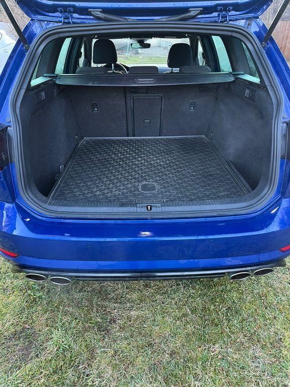 Gebraucht VW Golf VII R 300 PS (220 kW) 2019 Blau Kombi