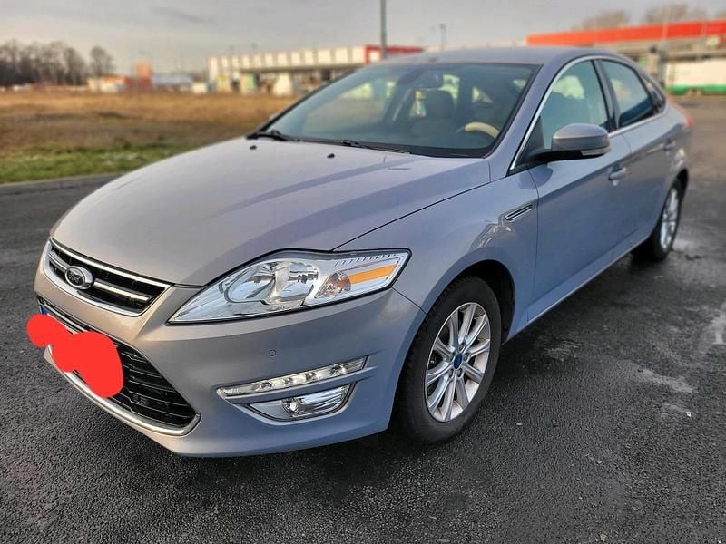 Grau Gebraucht 2013 Ford Mondeo Limousine | 6.500 € (Fairer Preis) - Bild 1/4