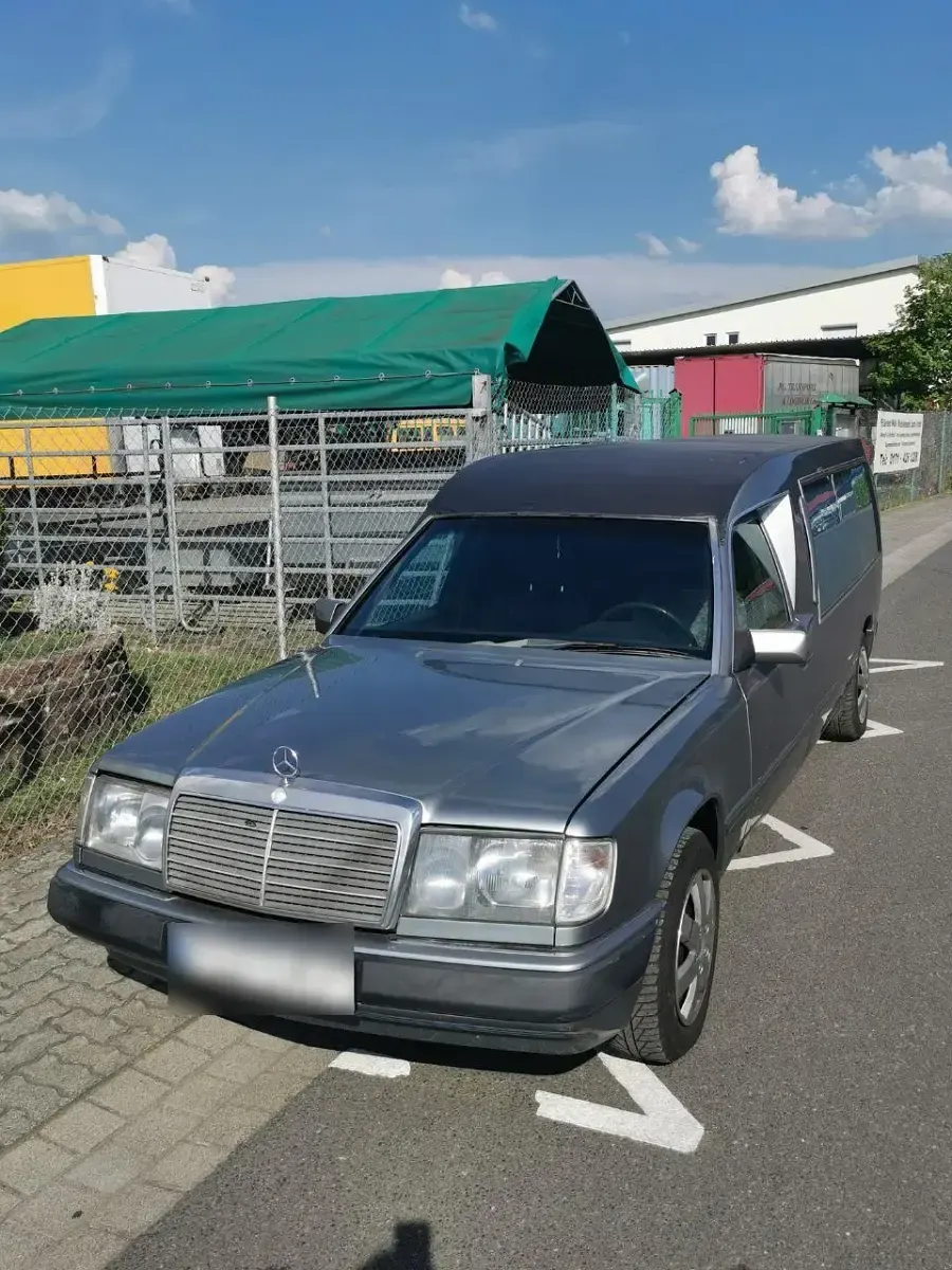 Gebraucht Mercedes 250 92 PS (67 kW) 1990 Kombi