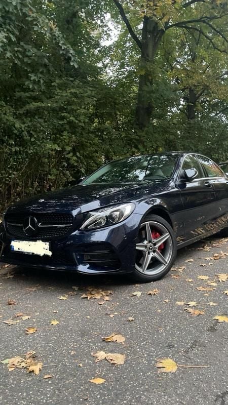 Gebraucht Mercedes C300 250 PS (183 kW) 2017 Blau Limousine