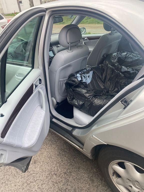 Gebraucht Mercedes 180 Elegance 133 PS (97 kW) 2001 Silber Limousine