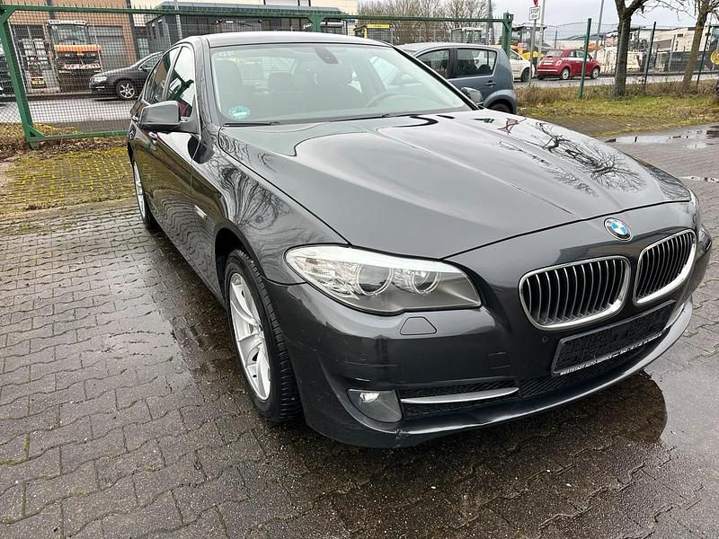 Gebraucht BMW 525 204 PS (150 kW) 2011 Grau Limousine