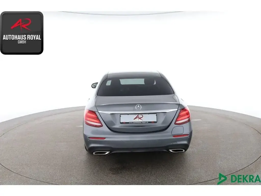Gebraucht Mercedes E300 AMG 320 PS (235 kW) 2020 Grau (metallic) Limousine