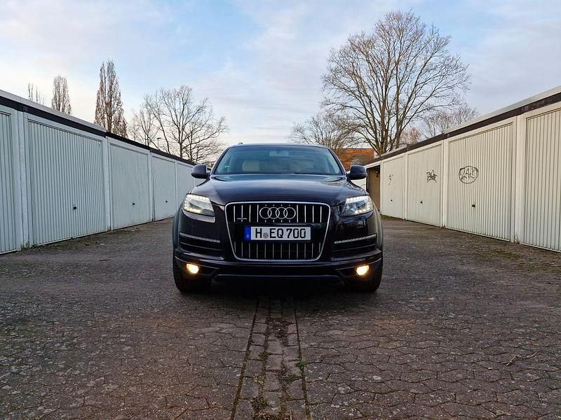 Gebraucht Audi Q7 Ambiente 340 PS (250 kW) 2010 Violet SUV