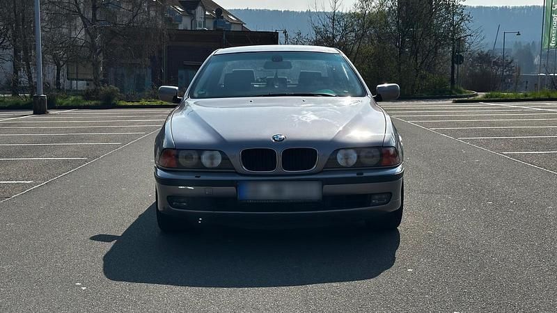 Gebraucht BMW 530 190 PS (139 kW) 2000 Grau Limousine