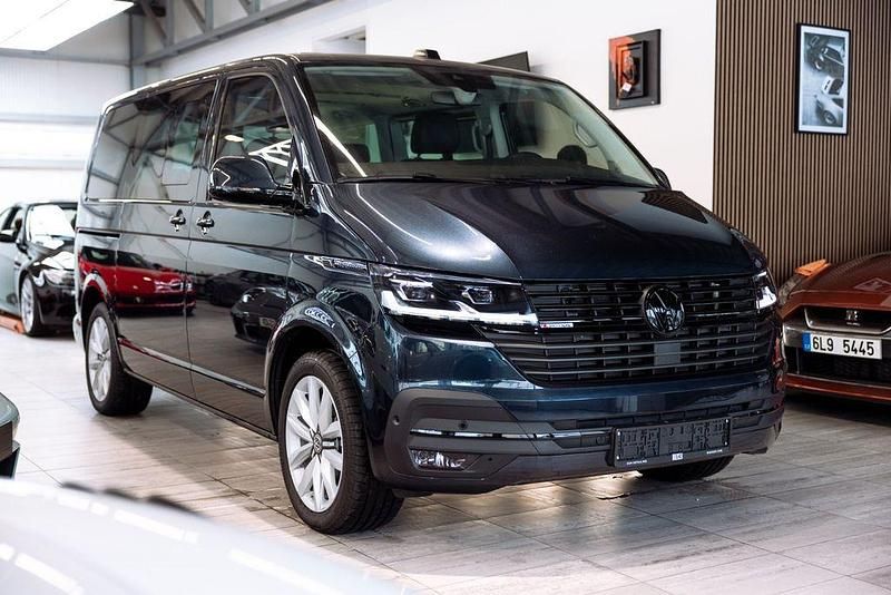 Gebraucht VW Multivan Highline 204 PS (150 kW) 2023 Blau Van