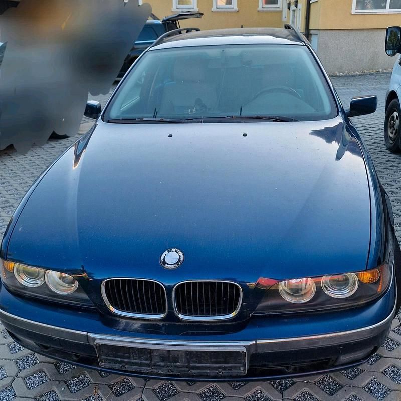 Blau Gebraucht 1997 BMW 523 Kombi | 1.500 € (Fairer Preis) - Bild 1/4