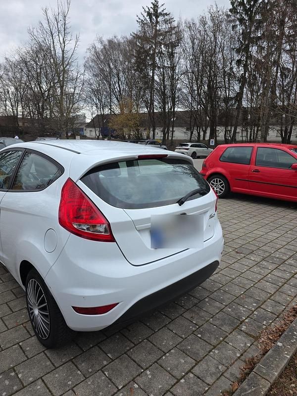 Gebraucht Ford Fiesta 97 PS (71 kW) 2009 Kleinwagen