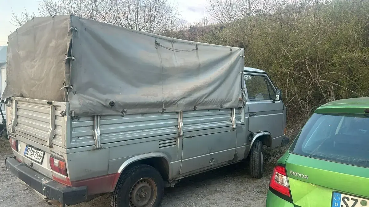 Gebraucht VW T3 50 PS (36 kW) 1985 Silber Van
