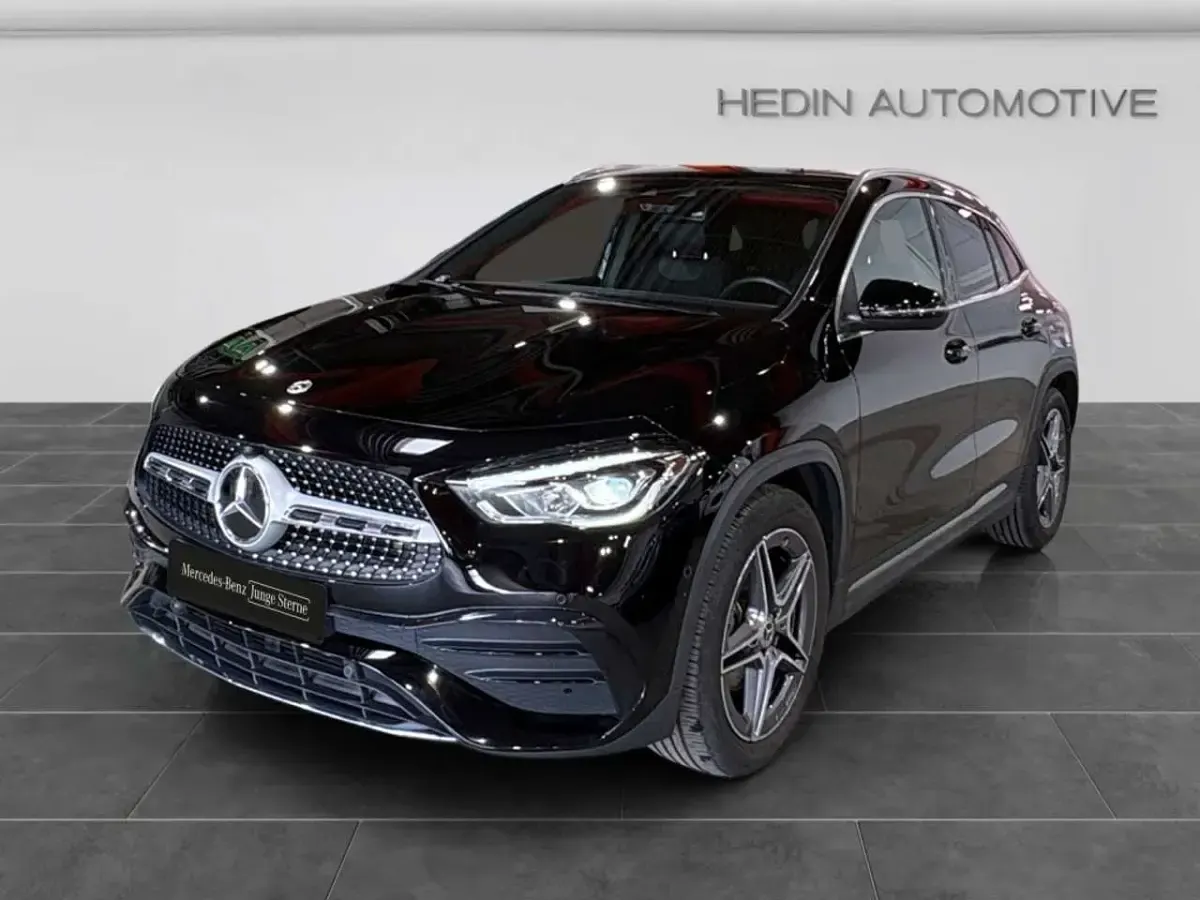 Gebraucht Mercedes GLA200 AMG 163 PS (119 kW) 2023 Schwarz SUV