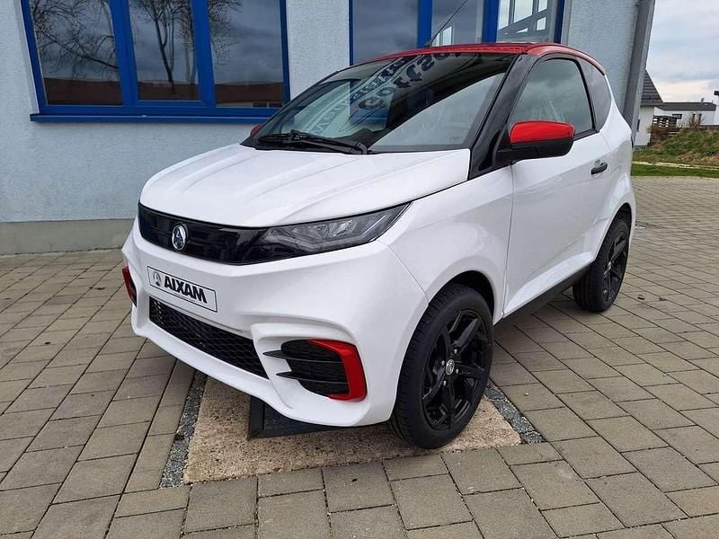 Neu Aixam City Sport 2025 Weiß + paket rot Limousine
