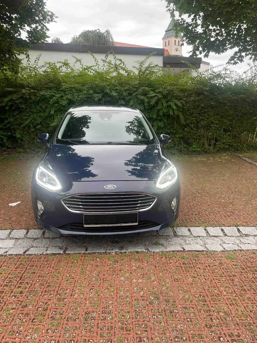 Gebraucht Ford Fiesta Titanium 125 PS (91 kW) 2019 Blau Kleinwagen