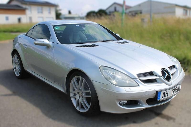 Silber Gebraucht 2008 Mercedes SLK200 Cabrio | 7.800 € (Etwas zu teuer) - Bild 1/4