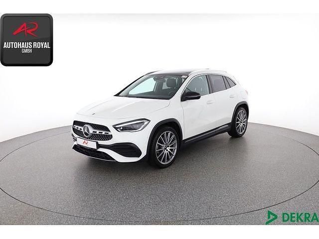 Weiss Gebraucht 2022 Mercedes GLA250 AMG SUV | 37.780 € (Fairer Preis) - Bild 1/4