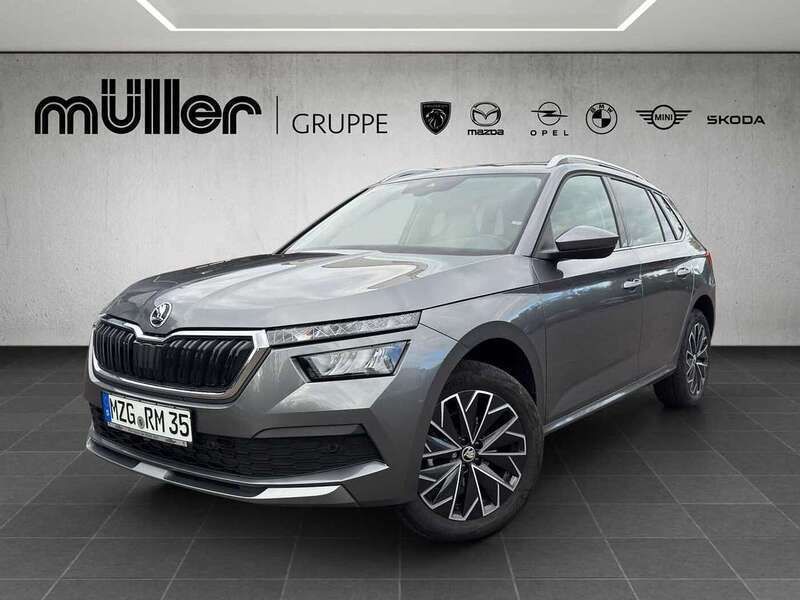 Graphite grau metallic Gebraucht 2024 Skoda Kamiq Selection SUV | 28.880 € (Teuer) - Bild 1/4