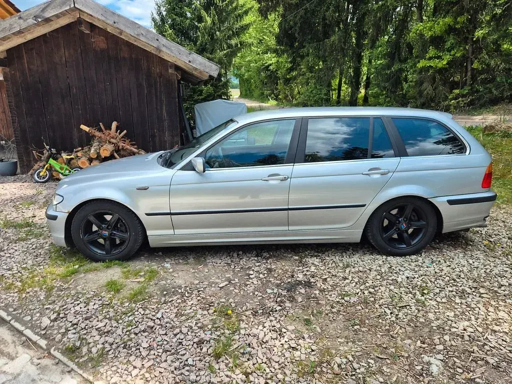 Używany BMW 325 Performance 192 KM (141 kW) 2003 Srebrny Kombi