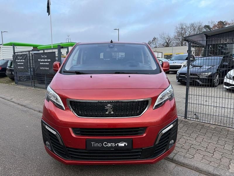Orange Gebraucht 2018 Peugeot Traveller Business-Line Van / Kleinbus | 25.499 € (Guter Preis) - Bild 1/4