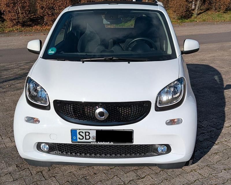 Weiß Gebraucht 2019 Smart Roadster Cabrio | 16.400 € - Bild 1/4