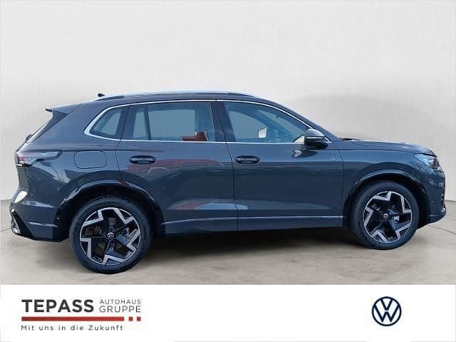 Neu VW Tiguan R-line 150 PS (110 kW) 2026 Grau SUV